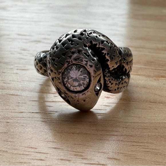 One of a Kind Vintage Sterling Silver Snake Ring with Round CZ Center size 9.5 - Picture 2 of 10